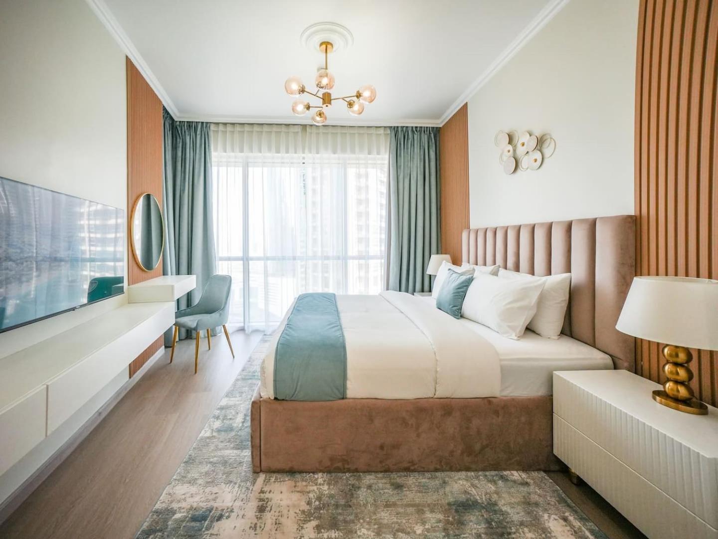 Deluxe 3 Bedroom With Marina & Sea View Дубай Екстериор снимка